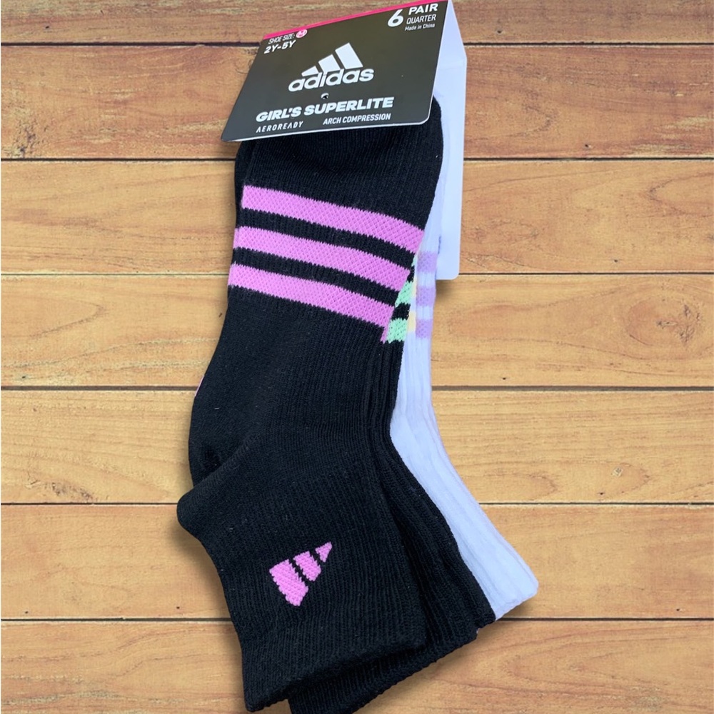adidas Girls' Kids Superlite 3.0 Athletic
Quarter Socks (6-Pair) Ankle - Picture 8 of 9